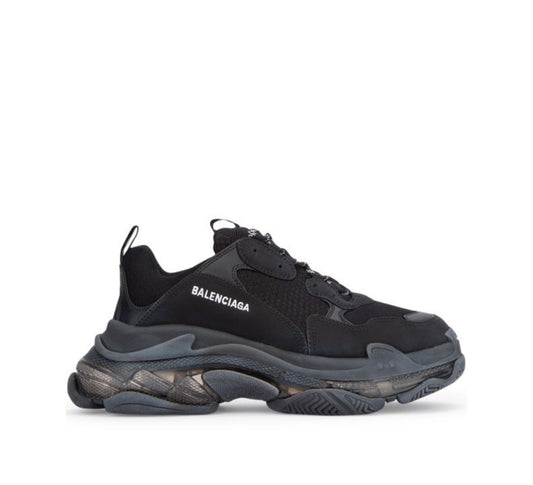 Balanciaga Triple S “Black”