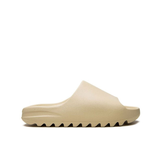 YEEZY "Bone (2022 Restock)" slides